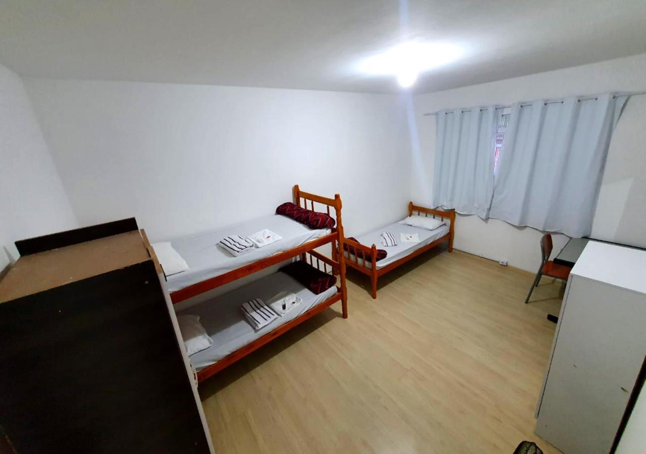 Hostel Airport Rooms ディアデマ エクステリア 写真