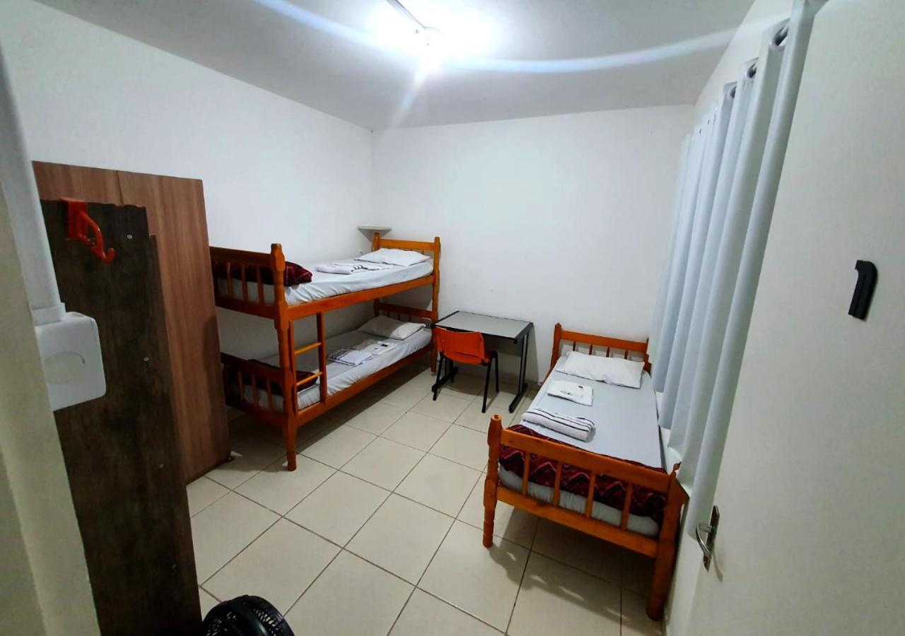 Hostel Airport Rooms ディアデマ エクステリア 写真